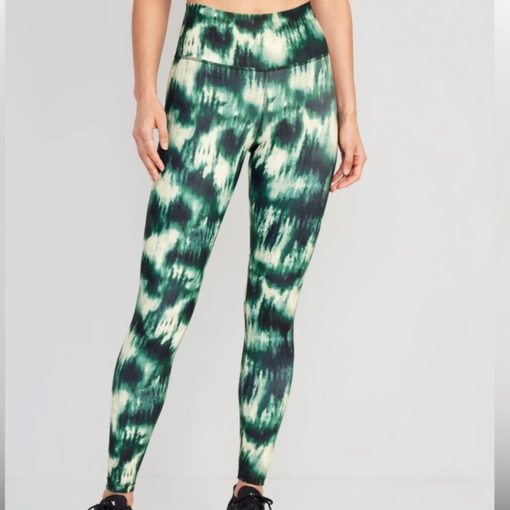 Old Navy High-Waisted Tie-Dye Leggings